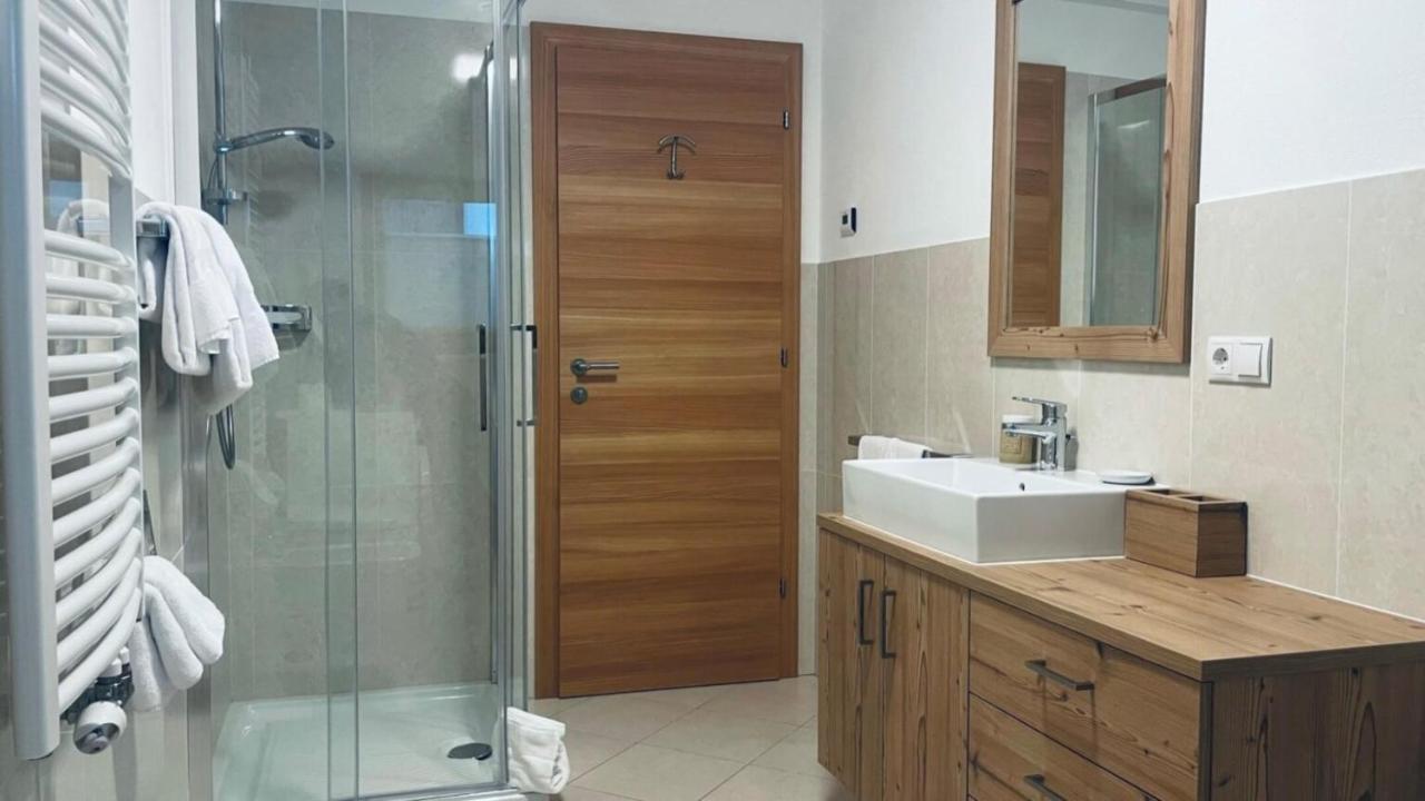 Appartments Raffele San Candido Zewnętrze zdjęcie